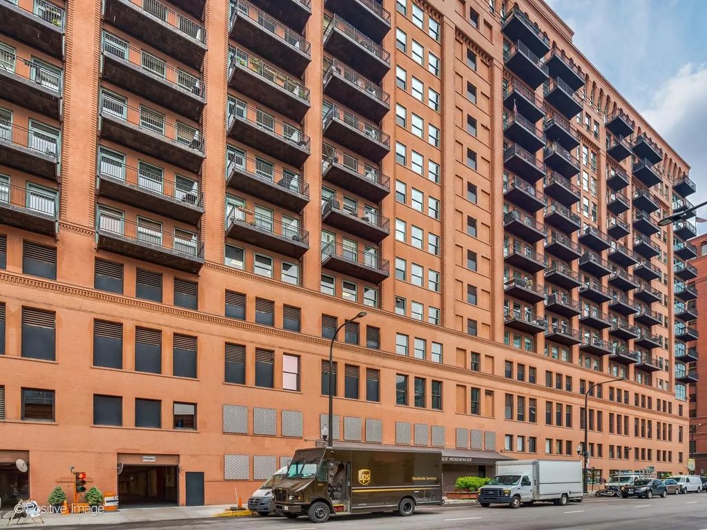 165 N Canal Street 815, Chicago