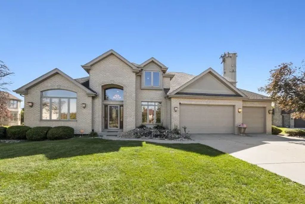 1527 Dunfries Street, Flossmoor
