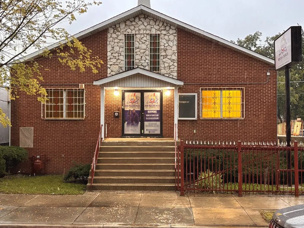 9322 S Halsted Street, Chicago