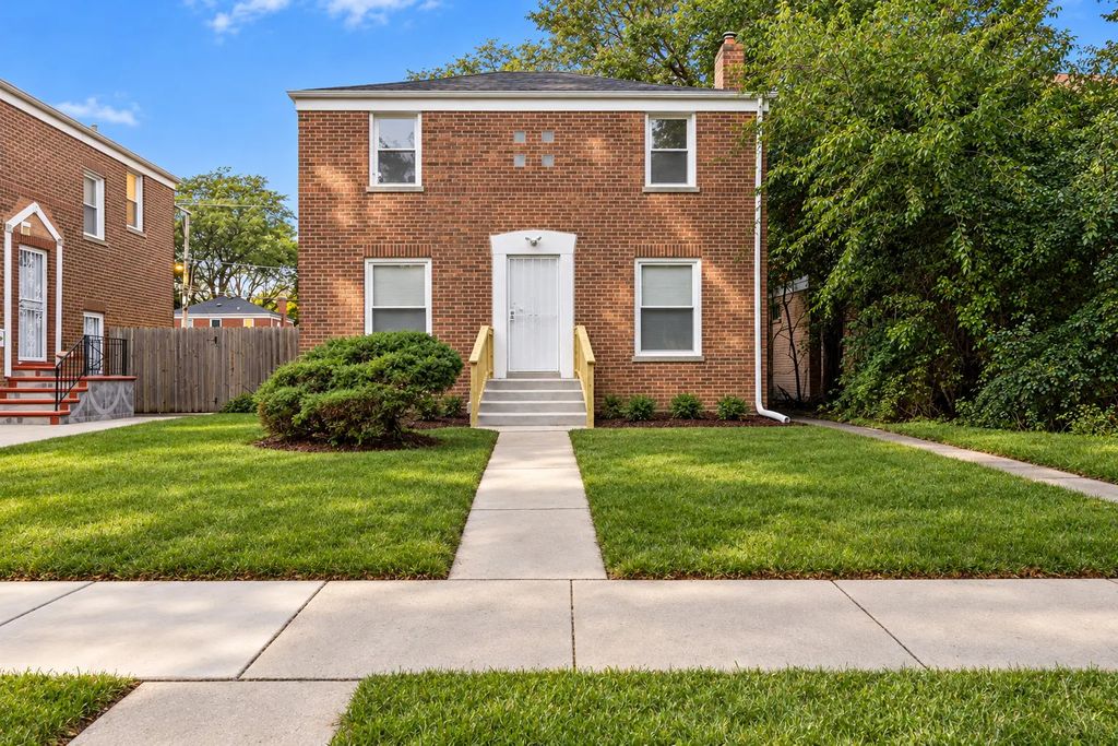 9926 S Luella Avenue, Chicago