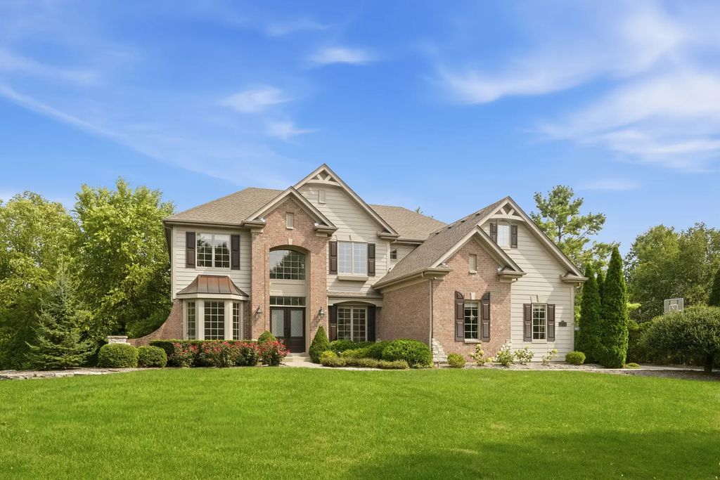 3818 Grand View Court, St. Charles