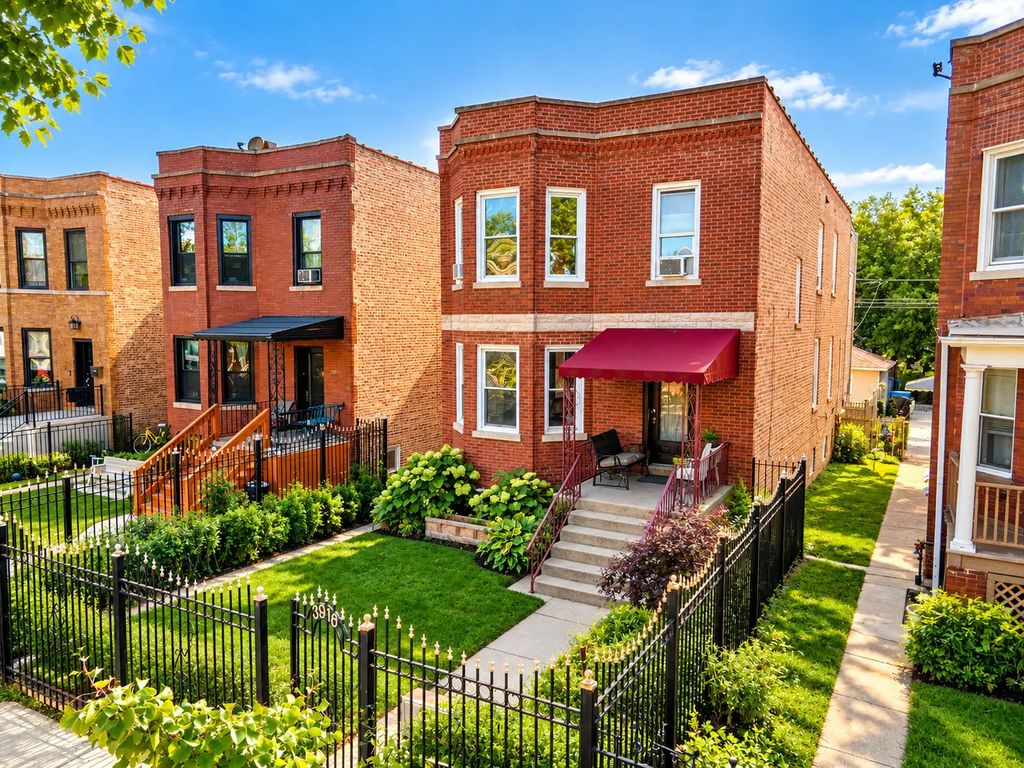 3916 N Kedzie Avenue 1, Chicago