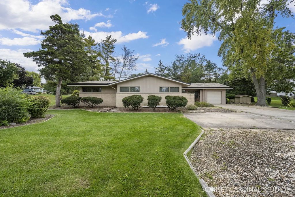 1s414 School Street, Lombard