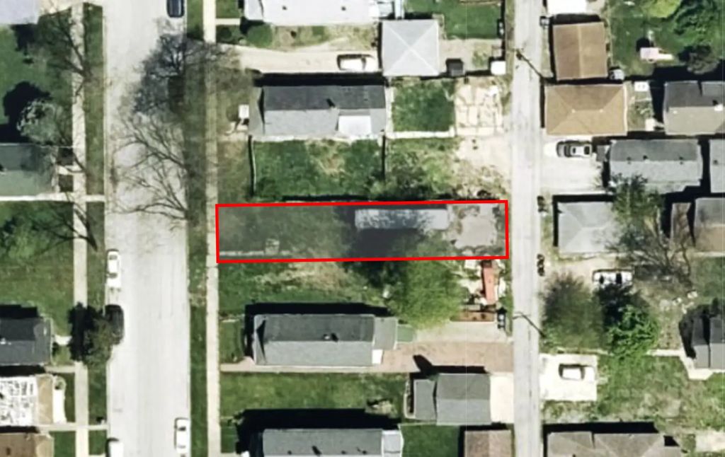 15635 Emerald Avenue, Harvey