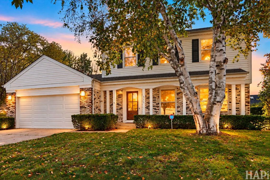 315 Alexandria Drive, Vernon Hills