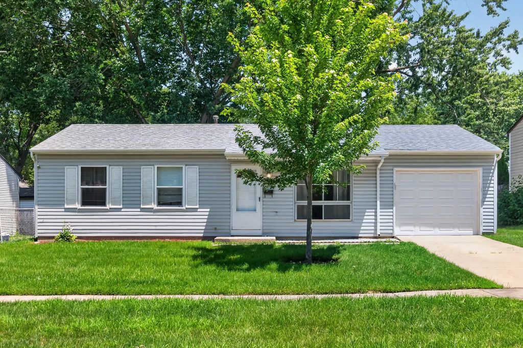 103 Willow Road, Streamwood