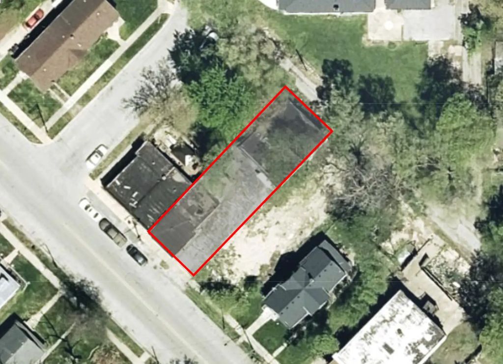 13913 Lincoln Avenue, Dolton