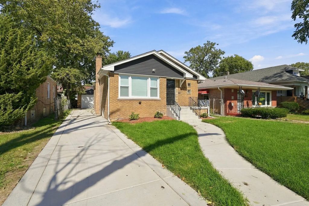 654 W 111th Street, Chicago