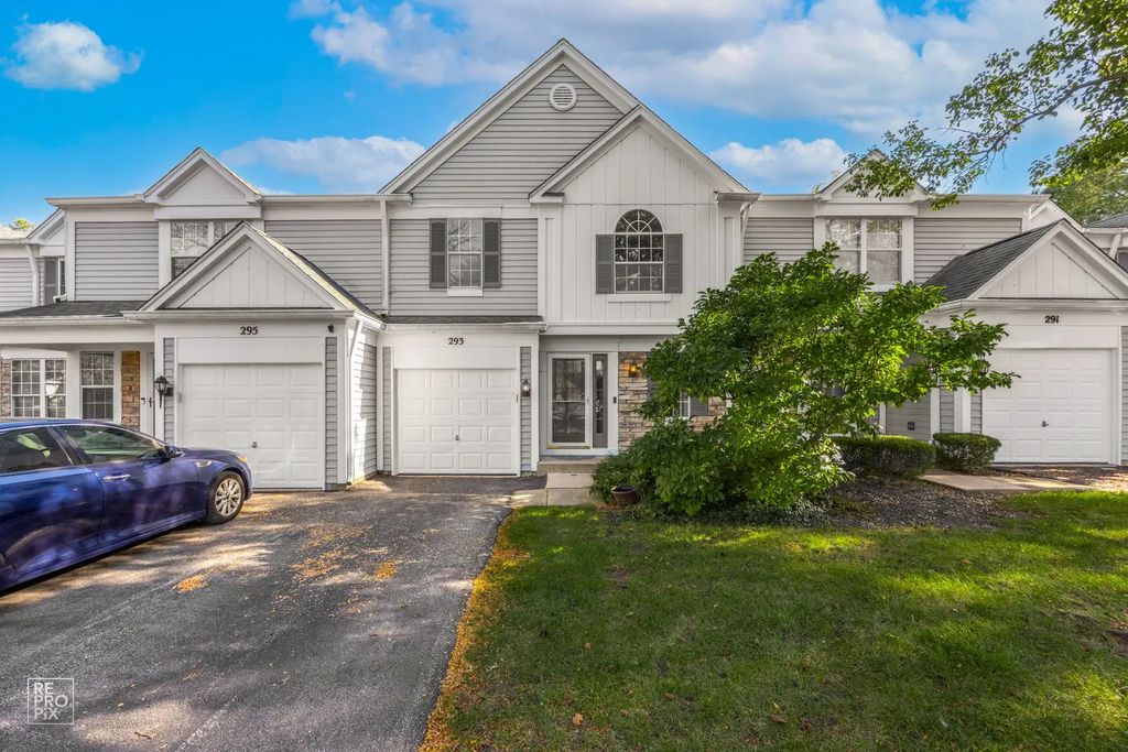 293 Shadybrook Lane, Aurora
