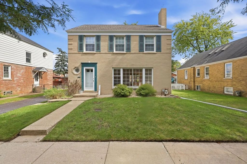 8119 Kostner Avenue, Skokie