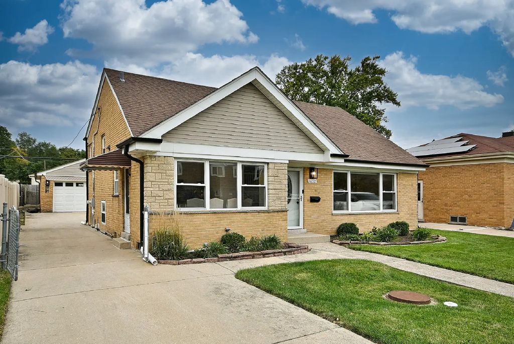 1652 Heidorn Avenue, Westchester