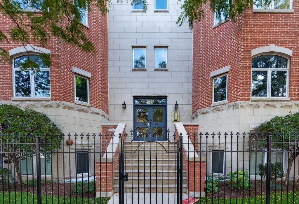 2625 N Ashland Avenue 1a, Chicago