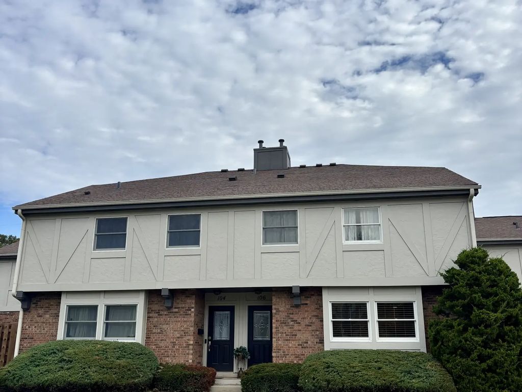 106 Queens Cove, Barrington