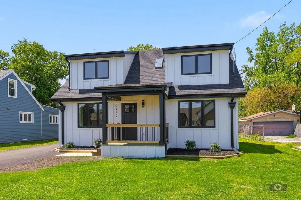 9338 Sayre Avenue, Oak Lawn