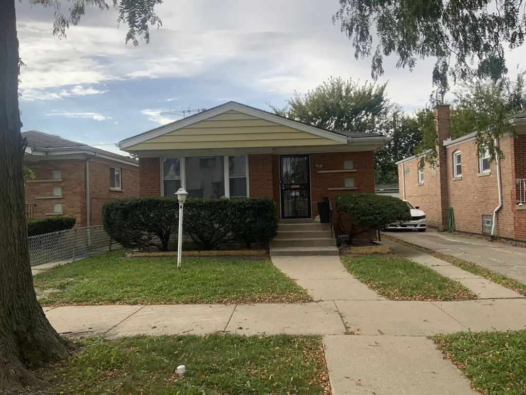 9132 S Emerald Avenue, Chicago