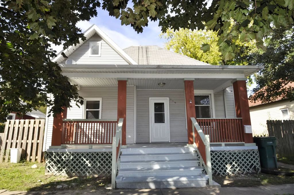 116 W 11th Street, Streator