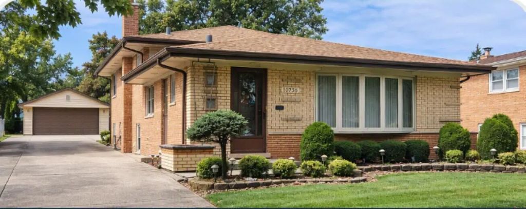 10736 Lawler Avenue, Oak Lawn