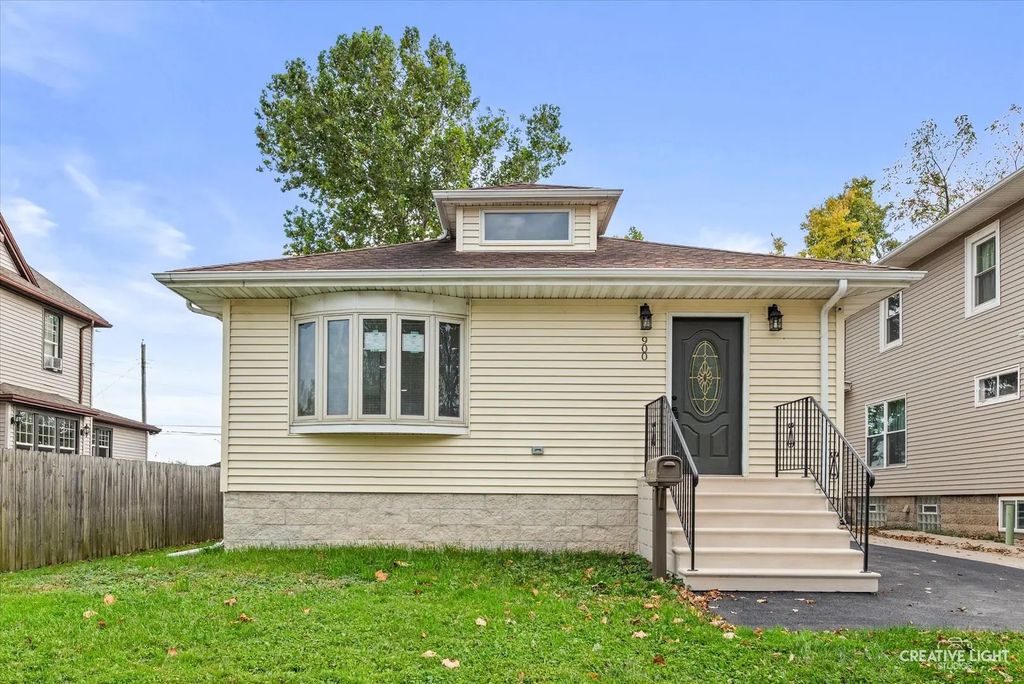 900 Cochrane Avenue, Joliet