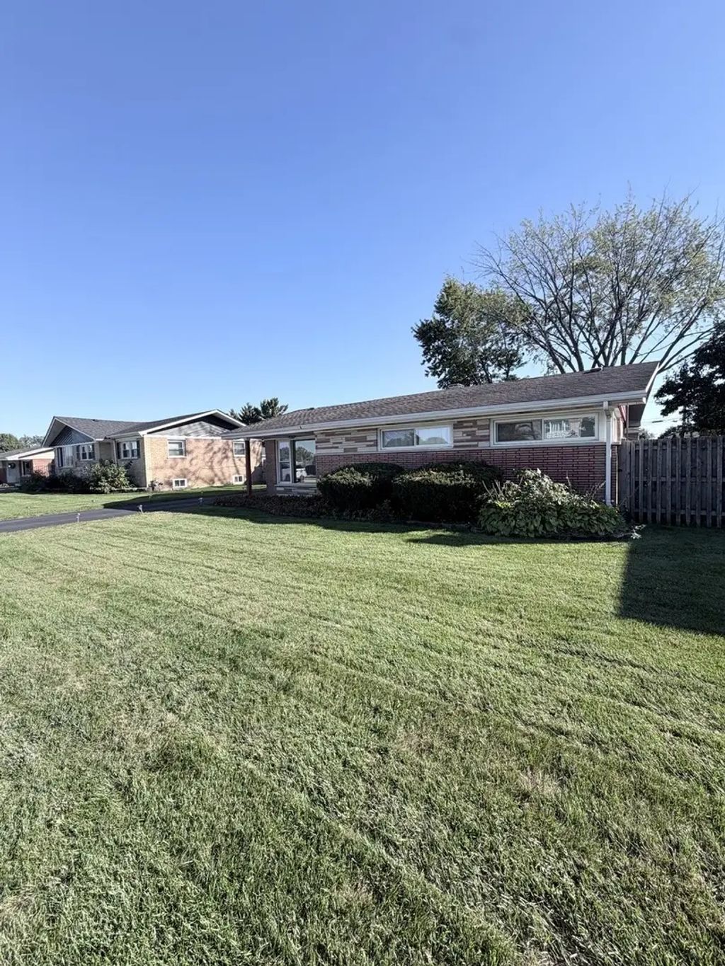 6635 W 87th Street, Oak Lawn
