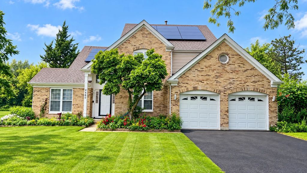 2460 Otter Creek Lane, Elgin