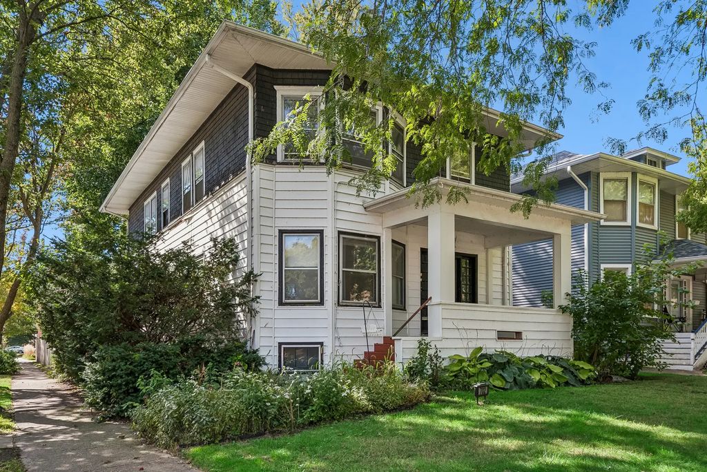 702 South Boulevard, Evanston