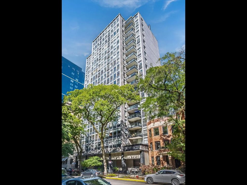 30 E Elm Street 18b, Chicago