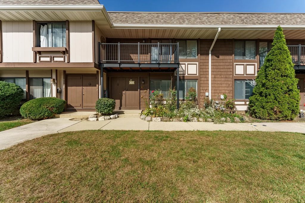 1174 San Simeon Drive, Hanover Park