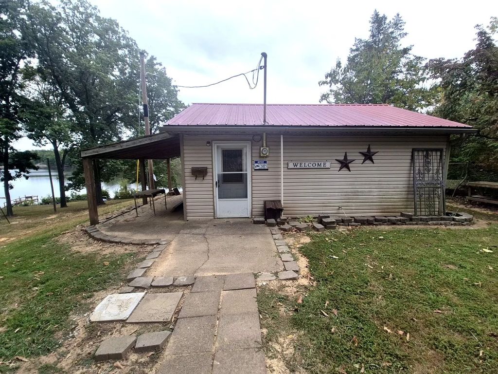 Lakeview Road, Galatia