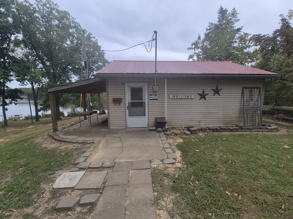 Lakeview Road, Galatia