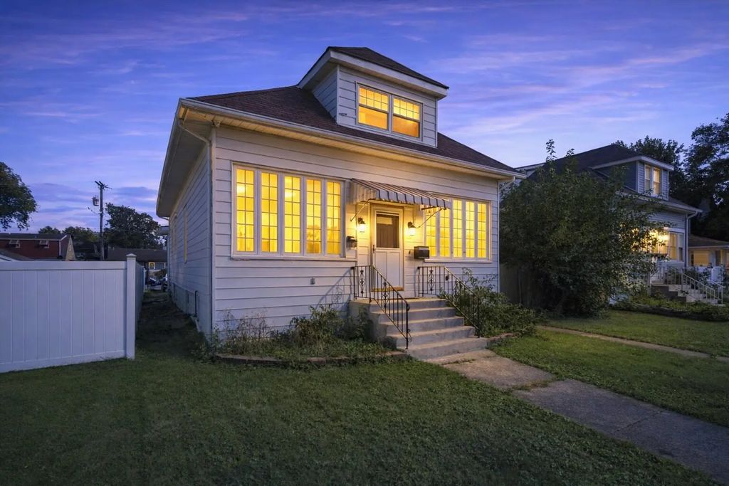 3241 Rose Street, Franklin Park