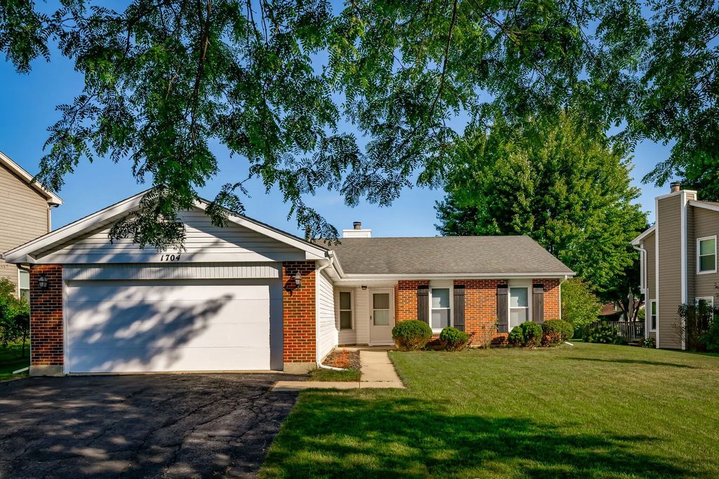 1704 Stratton Pond Lane, Schaumburg