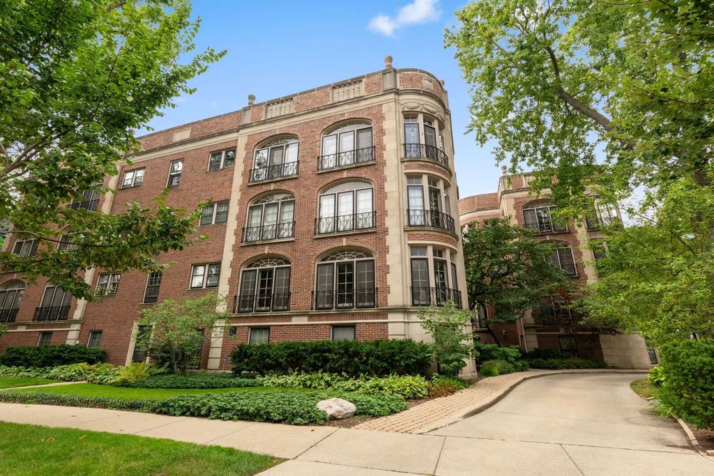 946 Michigan Avenue 3c, Evanston