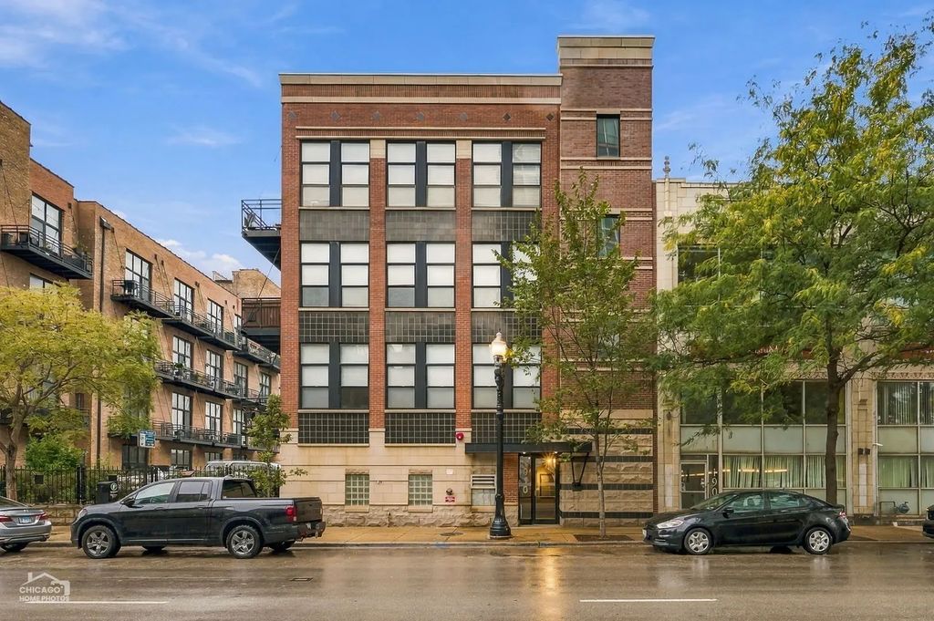 1910 S Michigan Avenue 303, Chicago