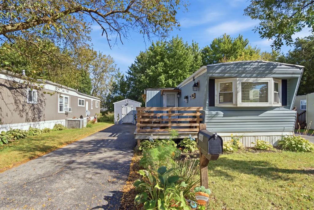 1852 Huckleberry Lane, Sycamore