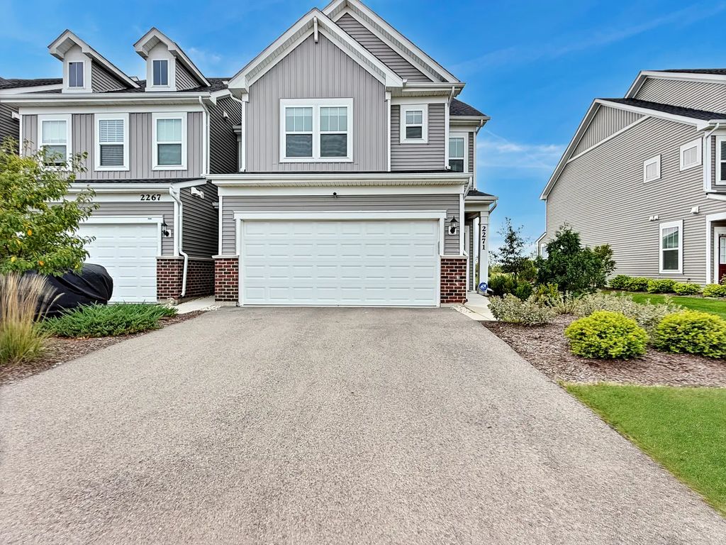 2271 Ryegrass Lane, Bolingbrook
