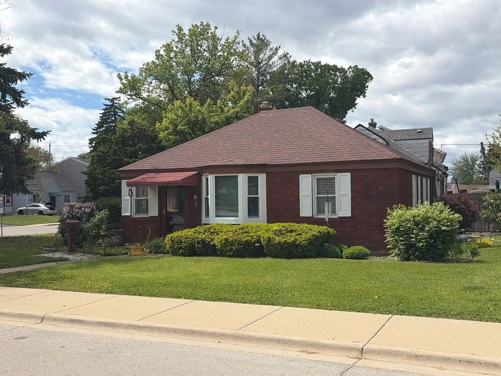 2711 Westbrook Drive, Franklin Park