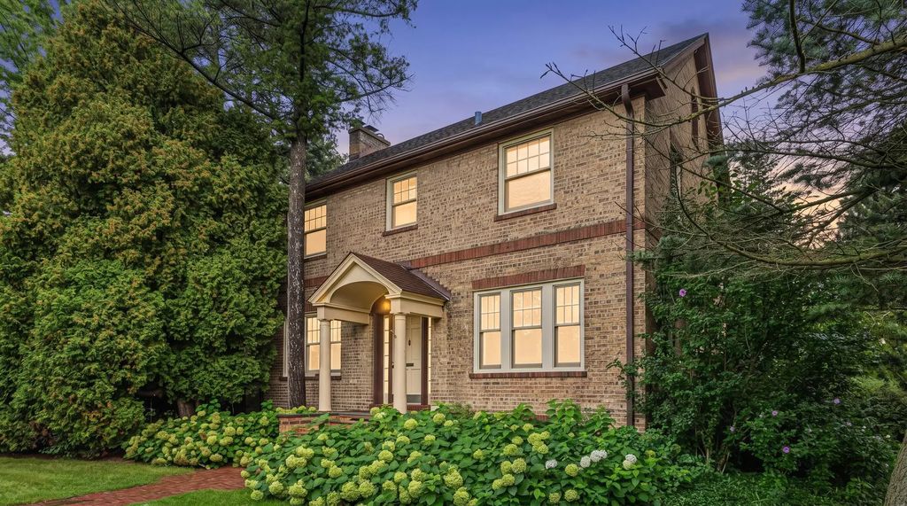 1324 Fredrickson Place, Highland Park