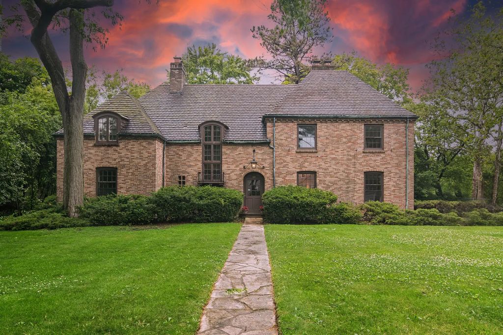 102 Pine Road, Barrington