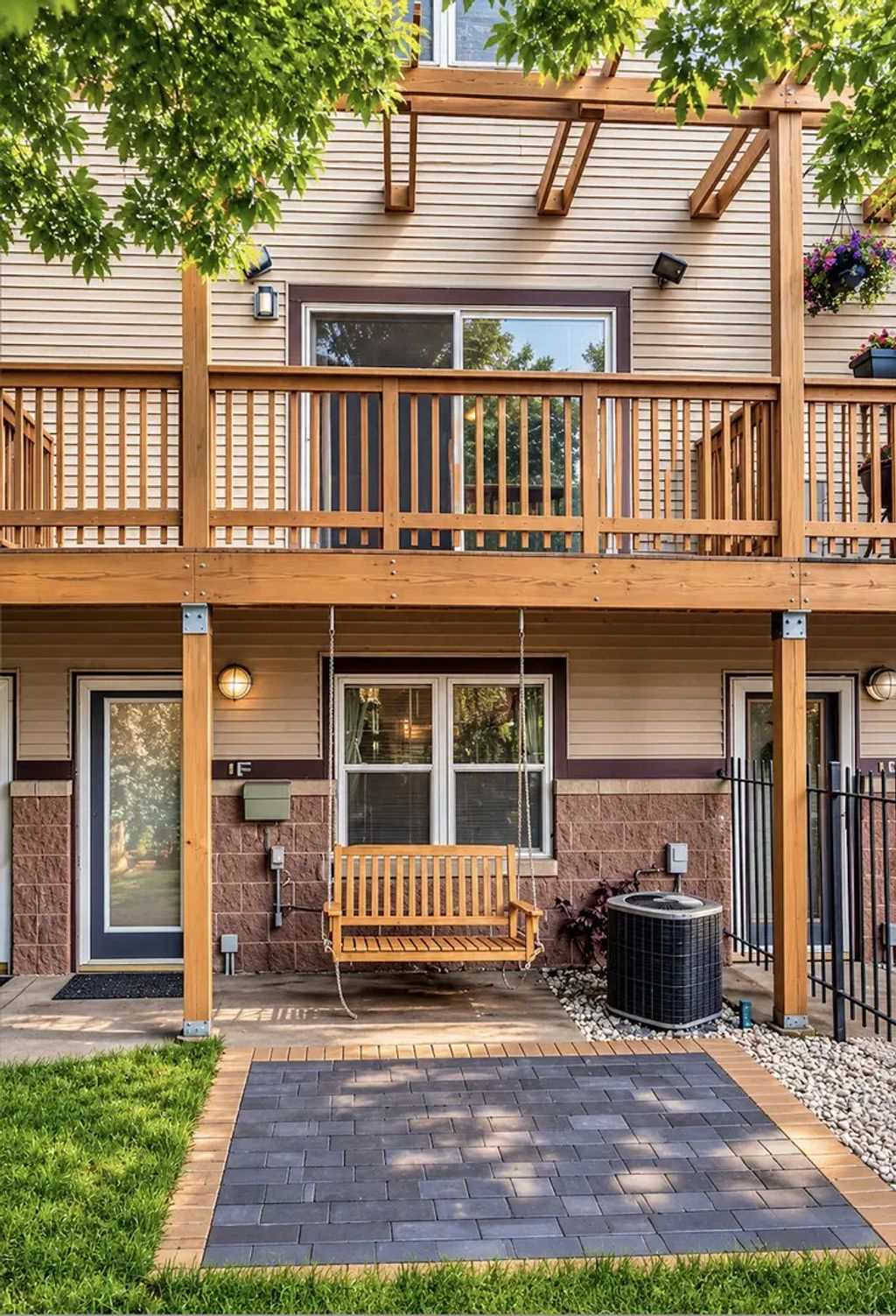 1540 N Greenview Avenue F, Chicago