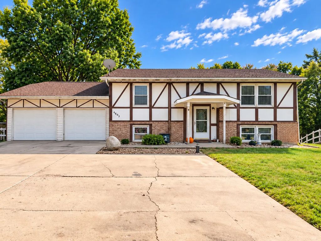 4407 W Lincolnway, Sterling
