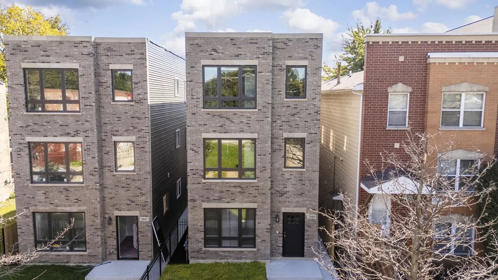 2949 W Wilcox Street, Chicago