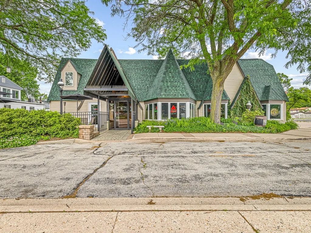 5040 N 2nd Street, Loves Park