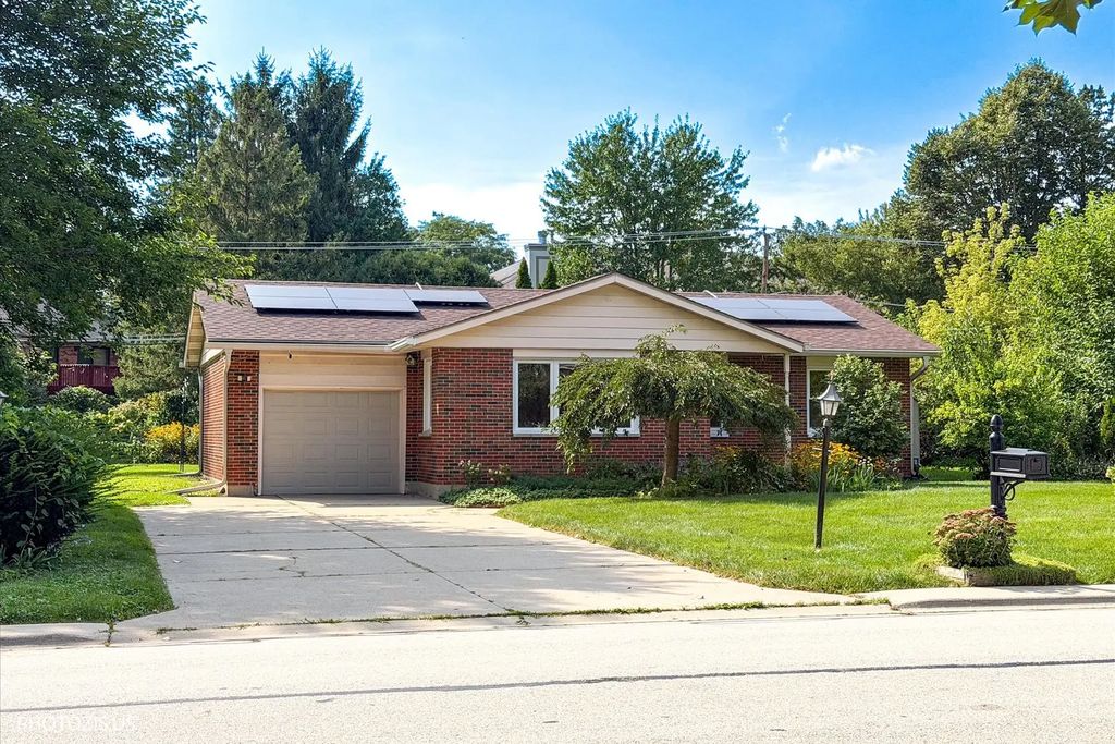 722 N Stephen Drive, Palatine