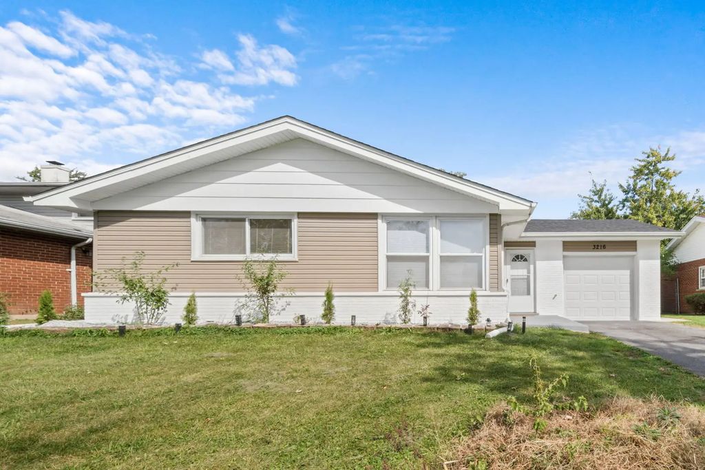 3216 Maple Lane, Hazel Crest