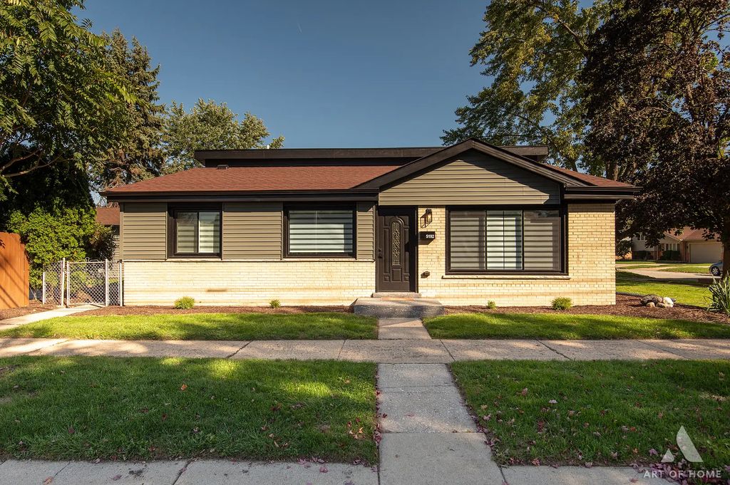 5192 5192 Place, Oak Lawn