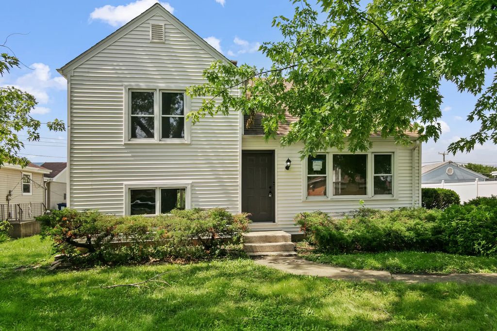 7742 S Oketo Avenue, Bridgeview