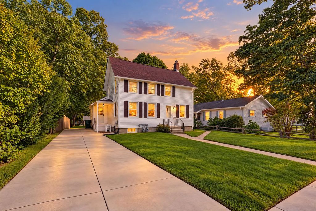 326 S Walnut Street, Sycamore