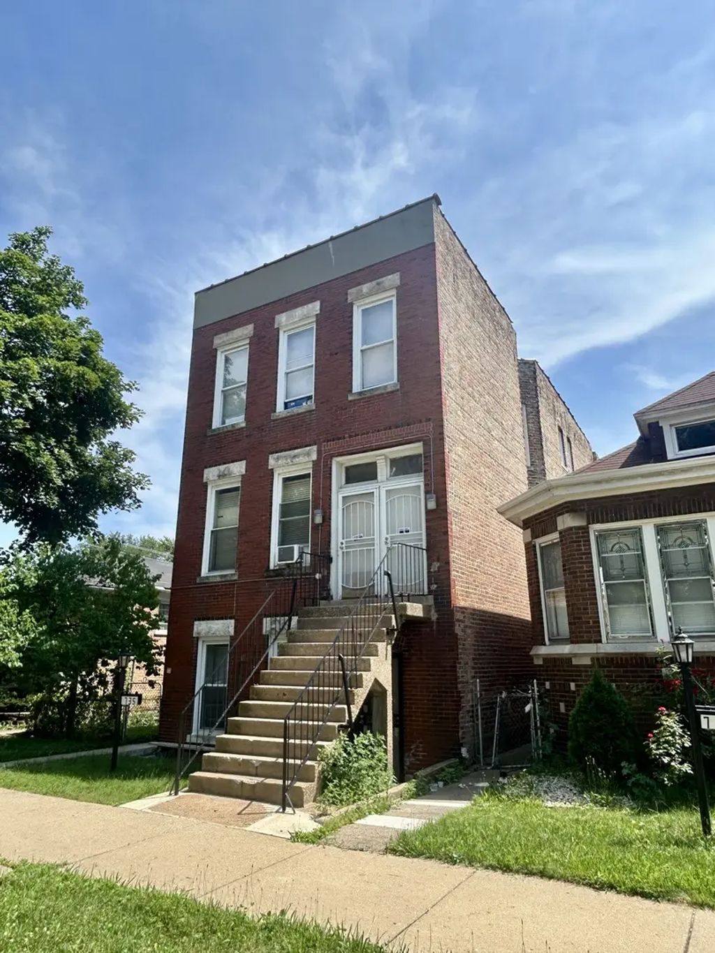 735 E 88th Street, Chicago