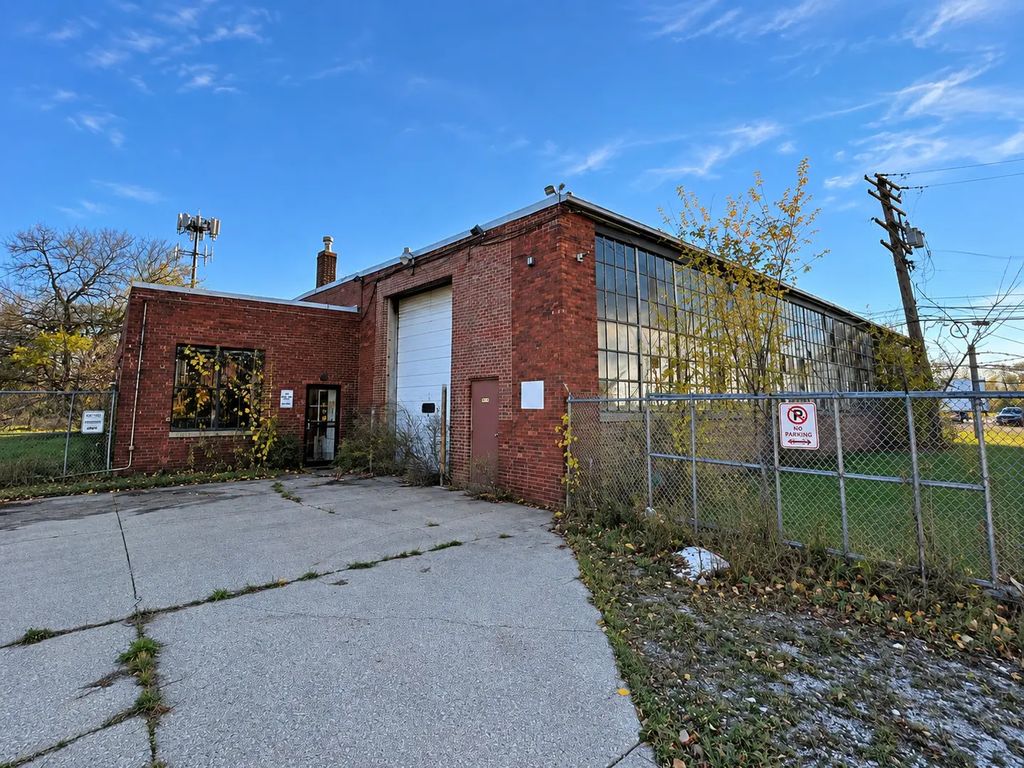 9336 S Jeffery Avenue, Chicago