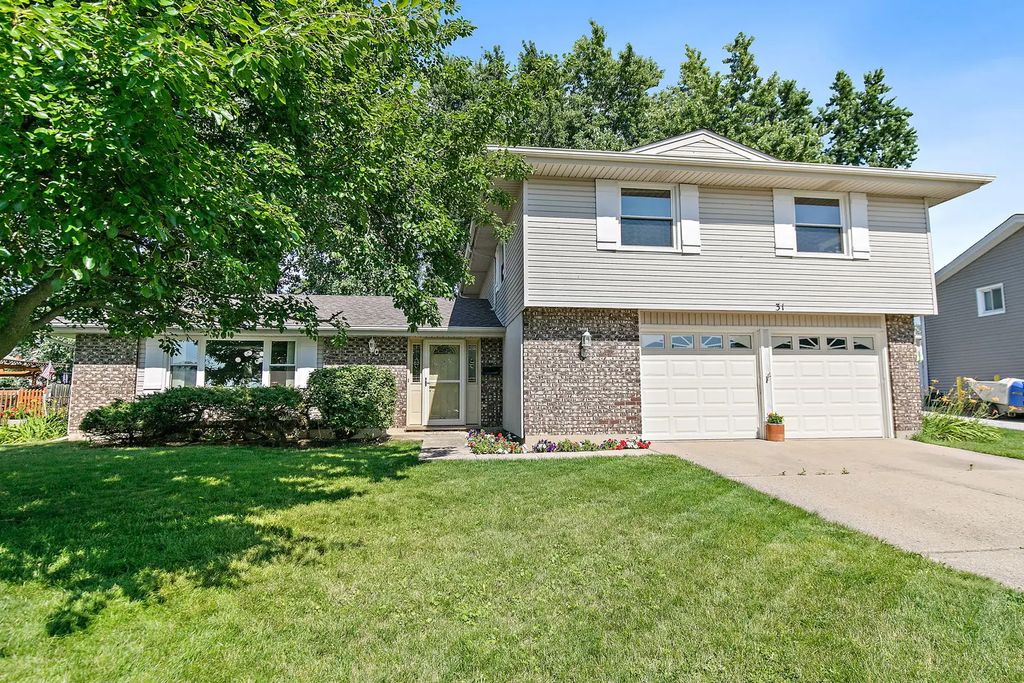 31 S Salem Drive, Schaumburg